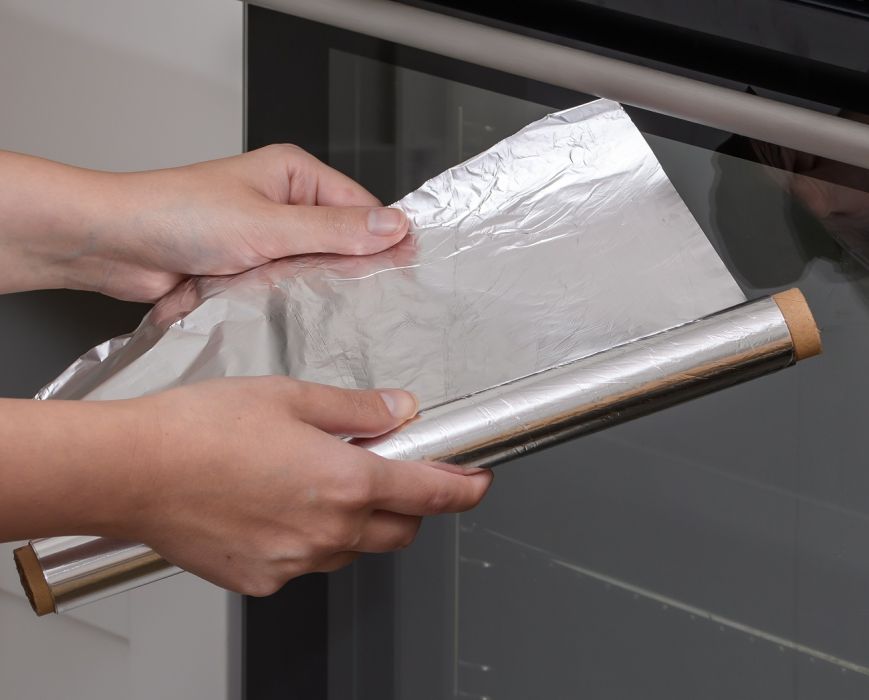 czego nie pakować w folię aluminiową